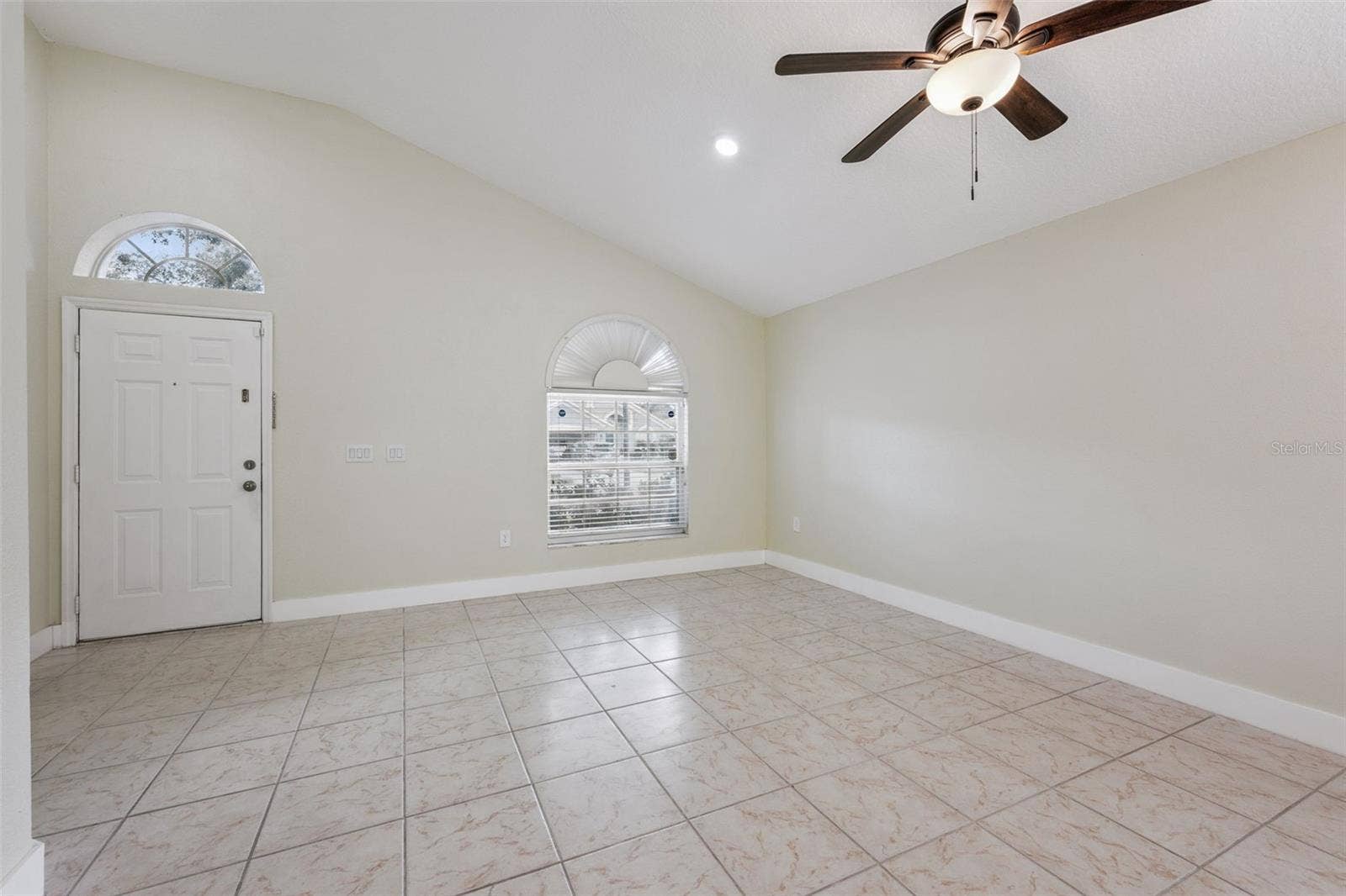 4207 ANDOVER CAY BOULEVARD, Orlando, FL 32825 4207 ANDOVER CAY BOULEVARD, Orlando, FL 32825