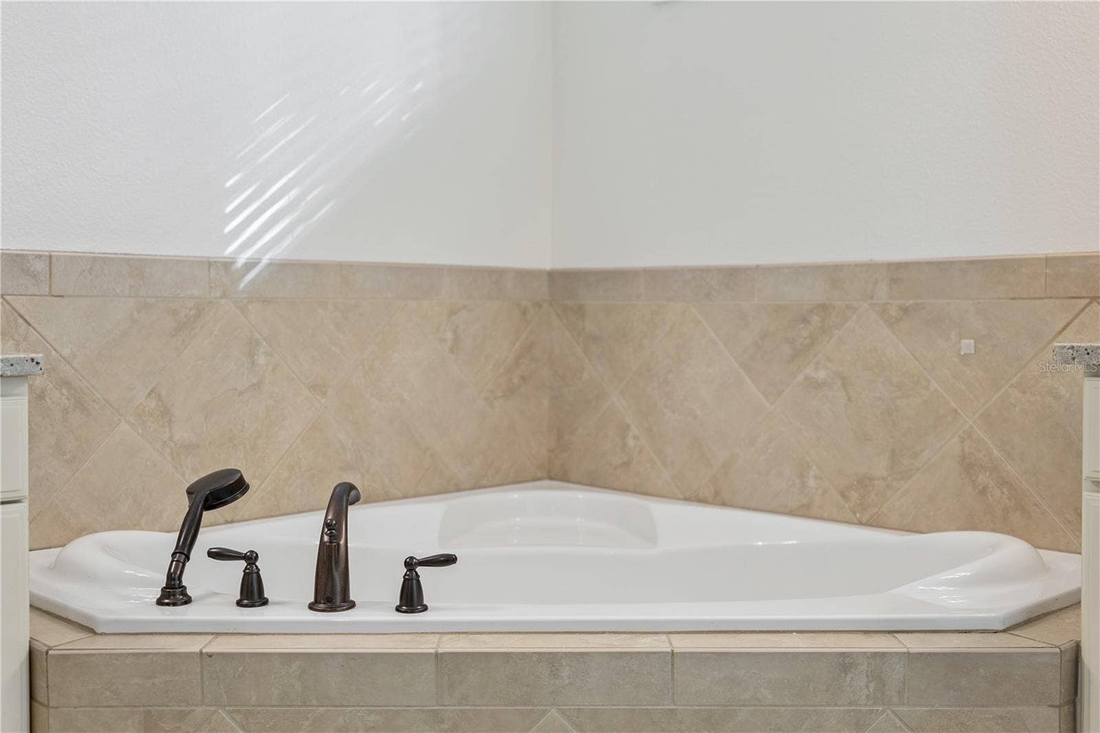 1886 PIEDMONT PLACE, Lake Mary, FL 32746 1886 PIEDMONT PLACE, Lake Mary, FL 32746
