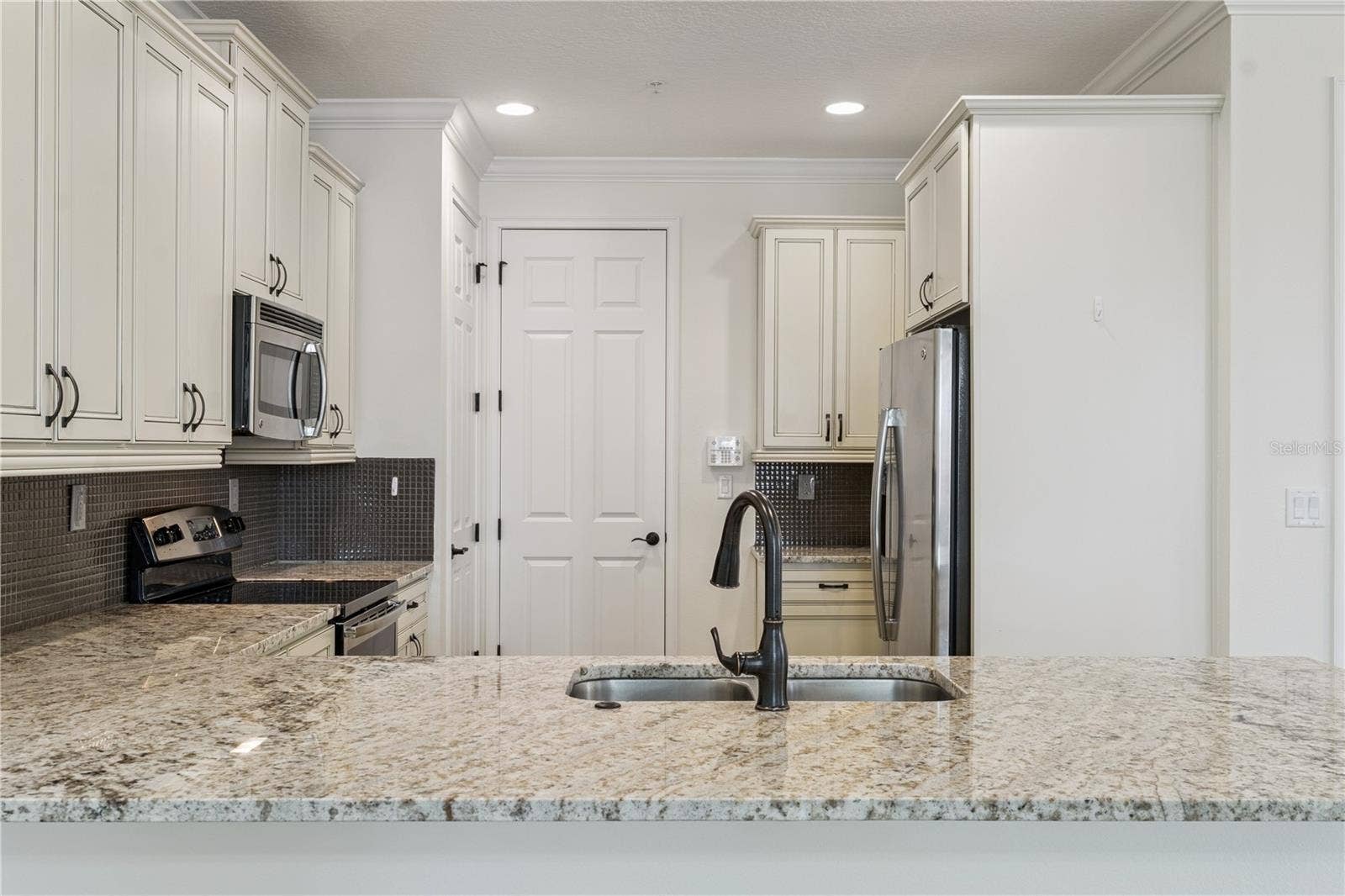 1886 PIEDMONT PLACE, Lake Mary, FL 32746 1886 PIEDMONT PLACE, Lake Mary, FL 32746