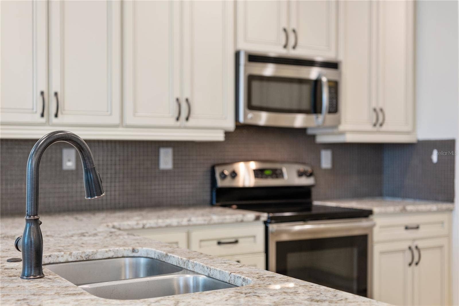 1886 PIEDMONT PLACE, Lake Mary, FL 32746 1886 PIEDMONT PLACE, Lake Mary, FL 32746