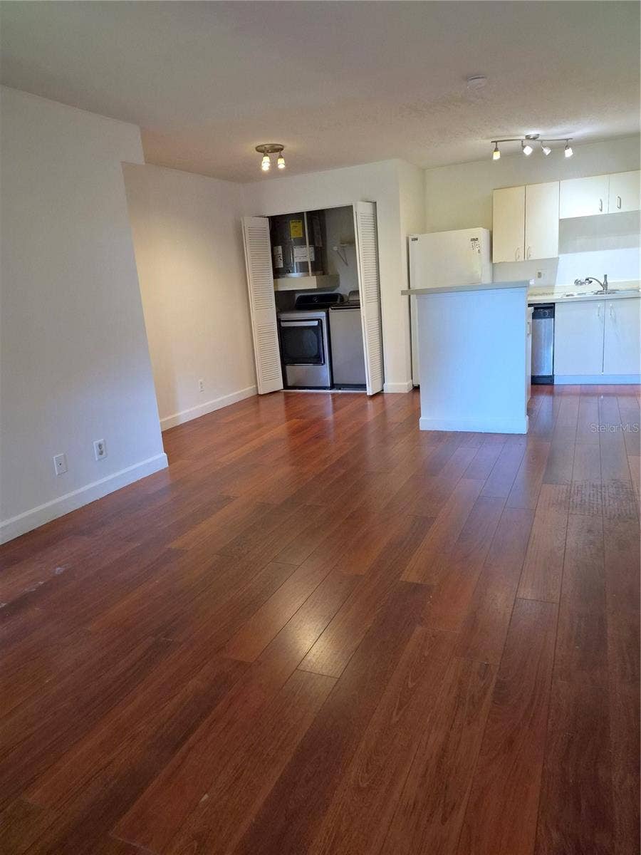 465 FORESTWAY CIRCLE, #207, Altamonte Springs, FL 32701