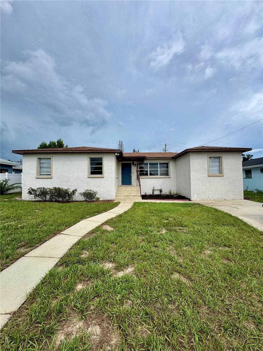 Property photo for 911 EXMOOR WAY, Lake Wales, FL