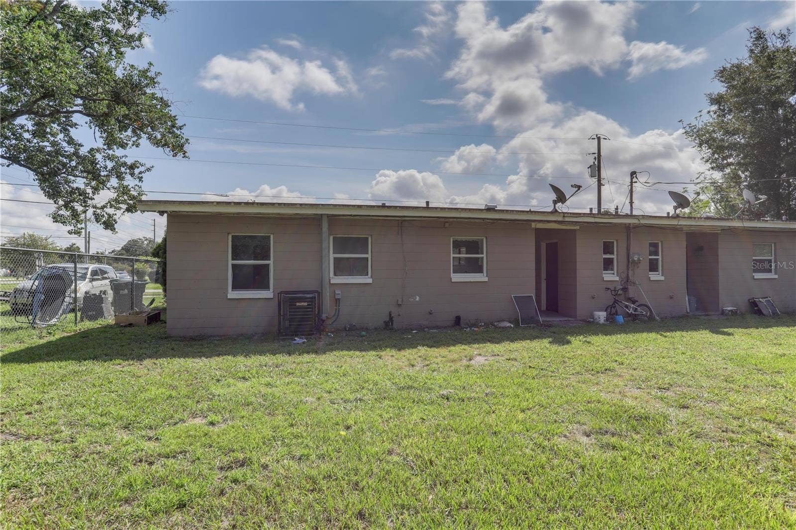 6410 CALYPSO DRIVE, Orlando, FL 32809 6410 CALYPSO DRIVE, Orlando, FL 32809