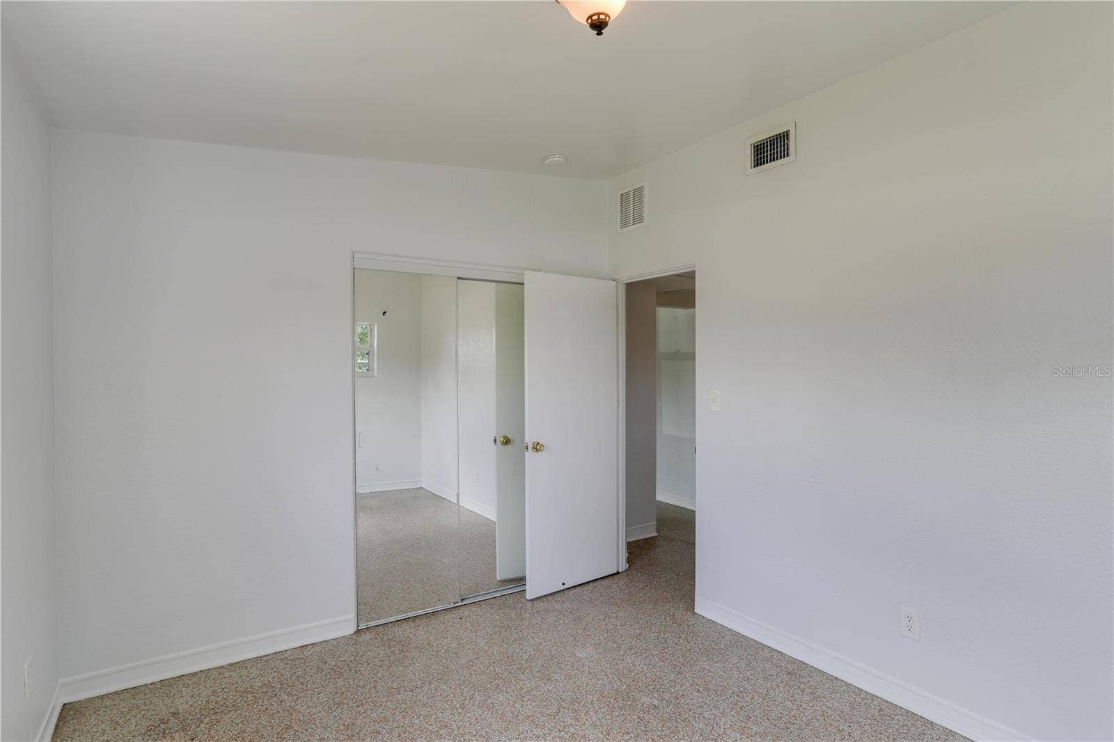 6410 CALYPSO DRIVE, Orlando, FL 32809 6410 CALYPSO DRIVE, Orlando, FL 32809