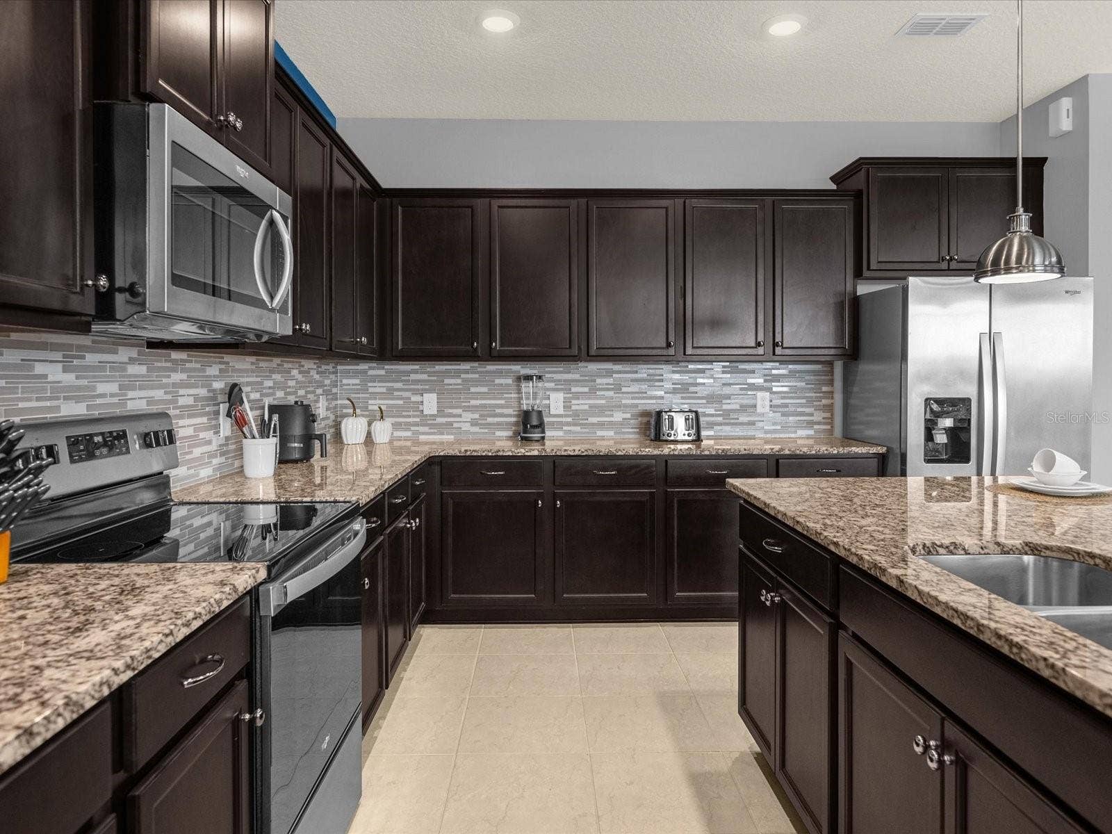3739 LANA AVE, Davenport, FL 33897 3739 LANA AVE, Davenport, FL 33897