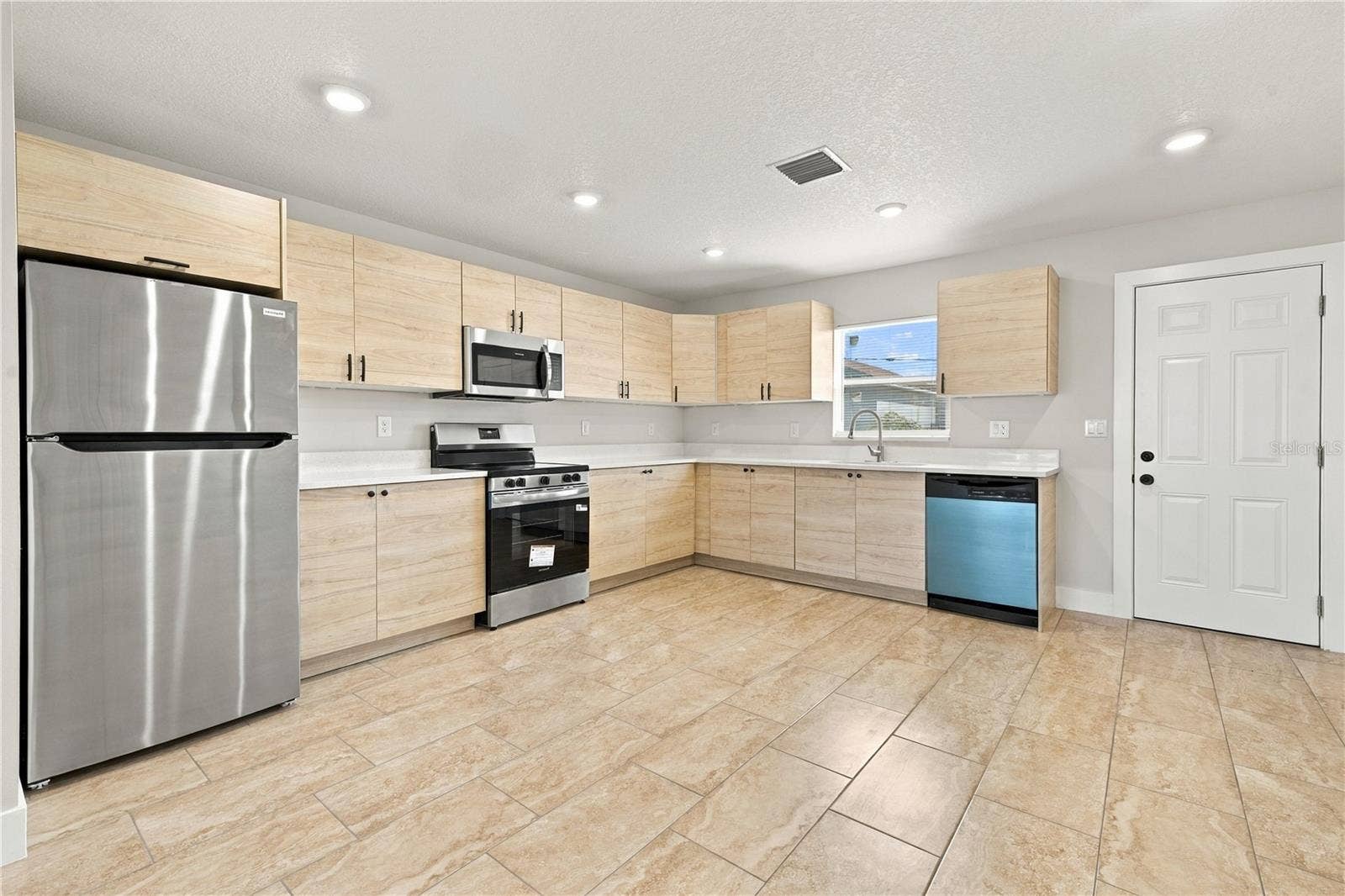 425 PEARL STREET, Lake Hamilton, FL 33851 UNIT 425