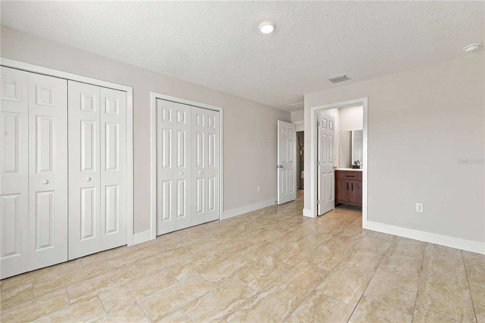 425 PEARL STREET, Lake Hamilton, FL 33851 UNIT 427