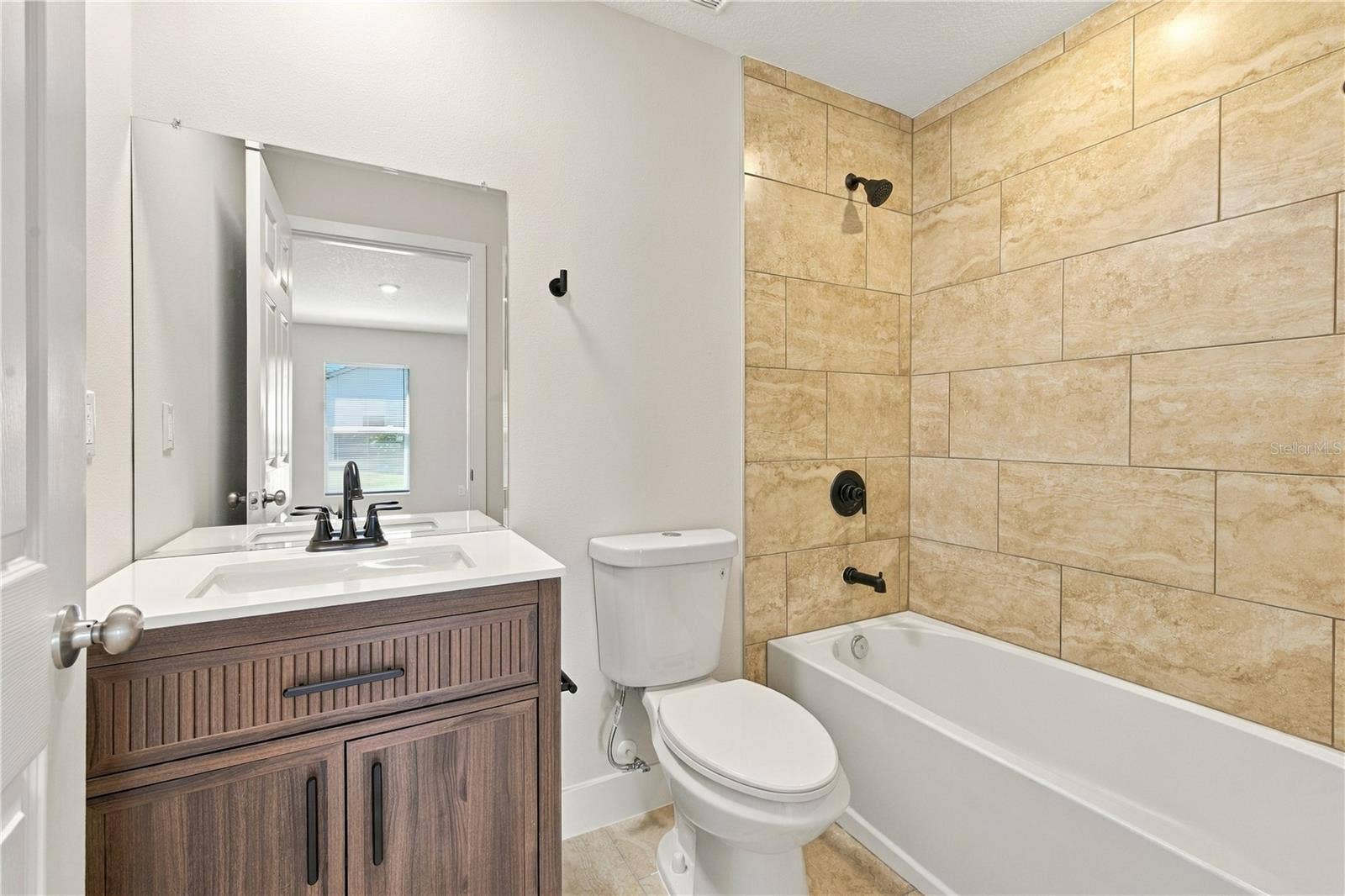 425 PEARL STREET, Lake Hamilton, FL 33851 UNIT 427