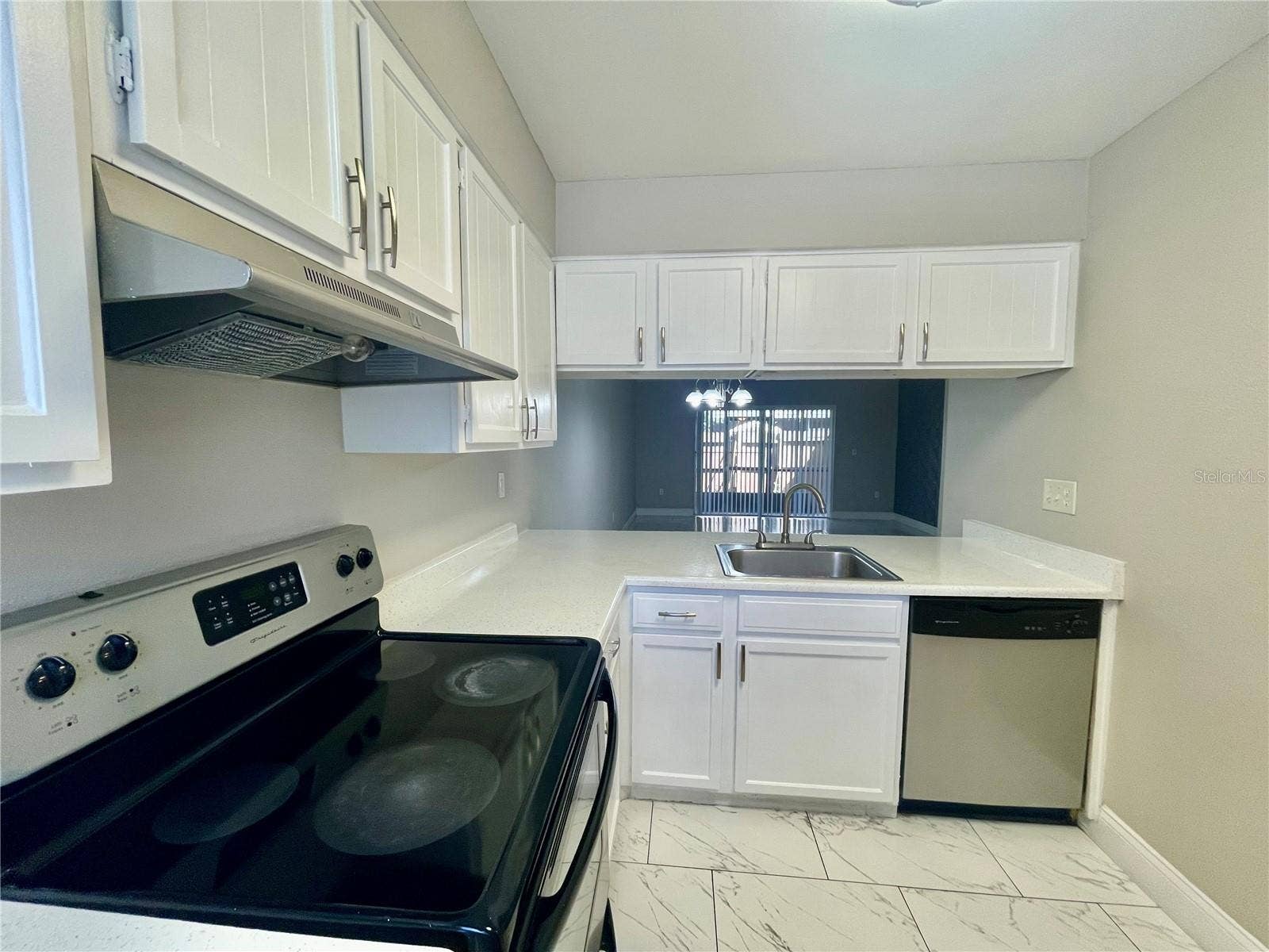 6073 AMBERLY TERRACE, #T13, Orlando, FL 32822 6073 AMBERLY TERRACE, #T13, Orlando, FL 32822