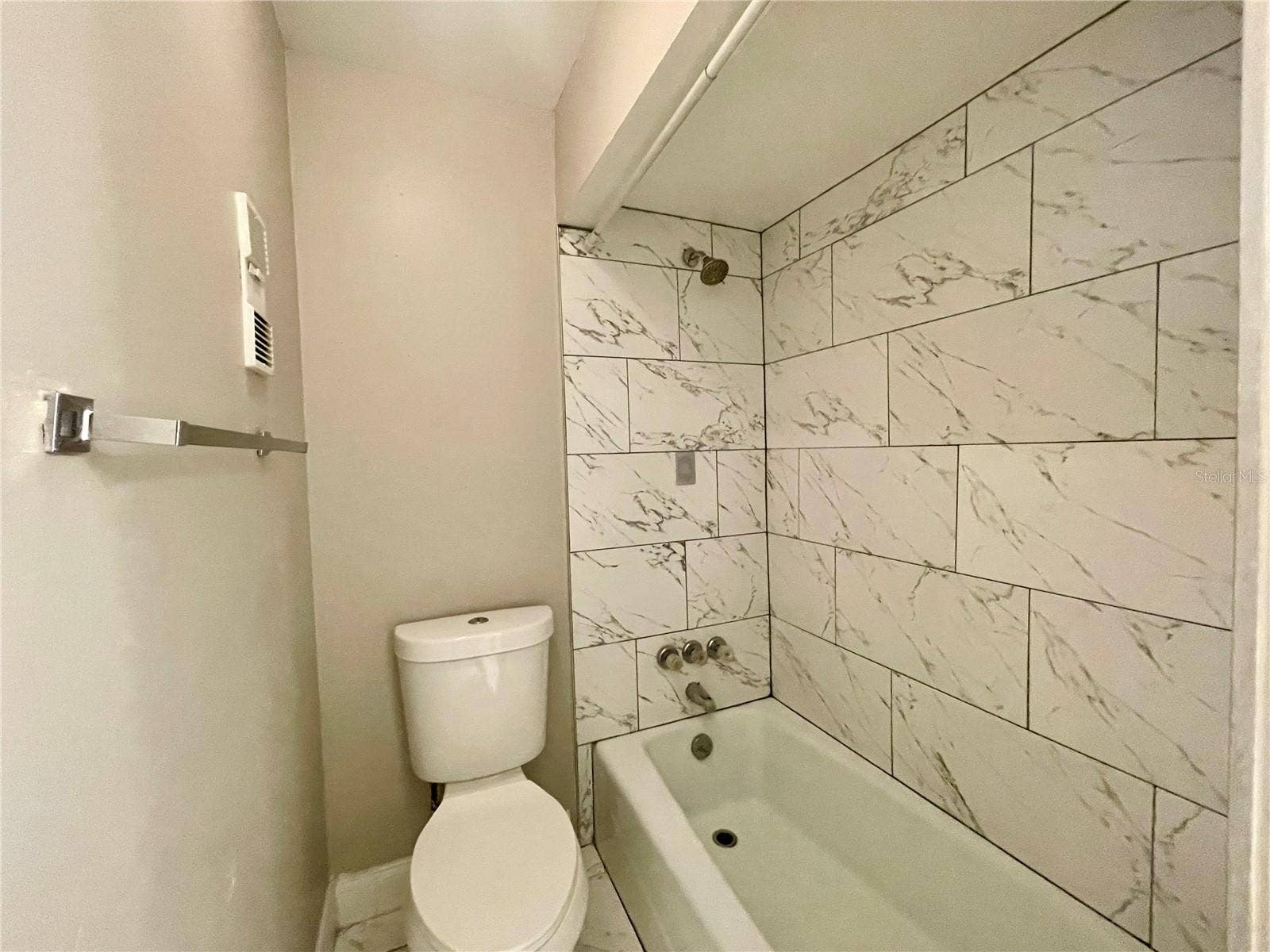 6073 AMBERLY TERRACE, #T13, Orlando, FL 32822 2nd bath