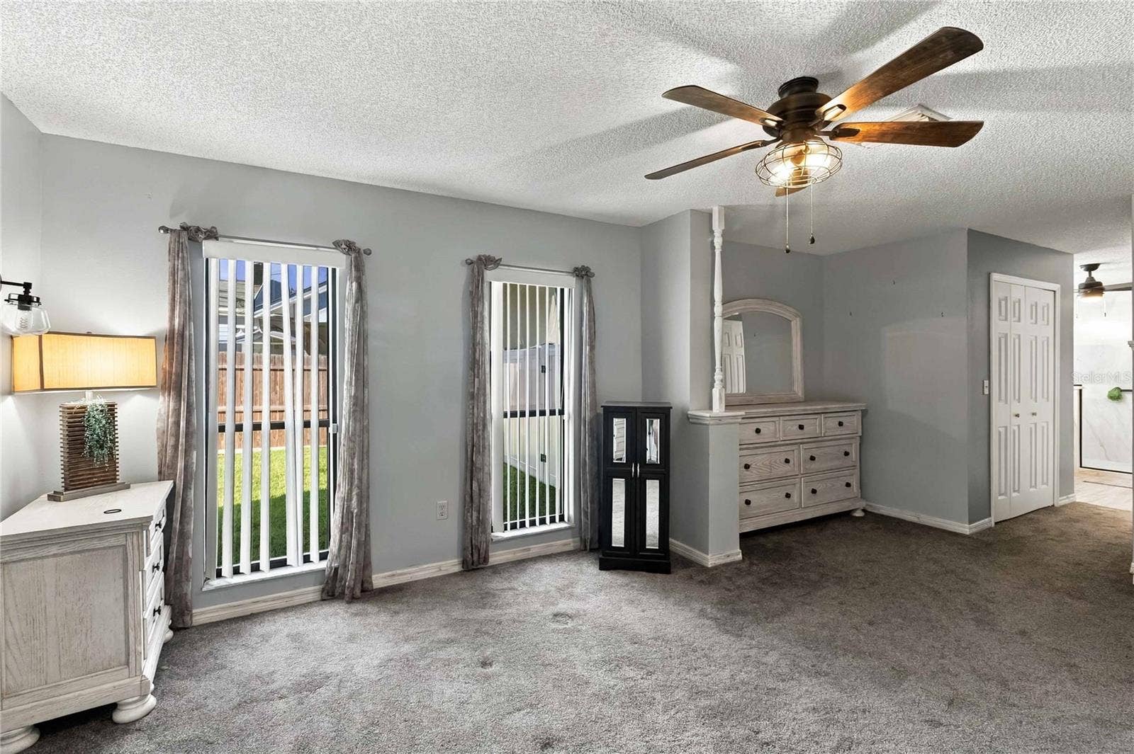2490 ALBANY DRIVE, Kissimmee, FL 34758 2490 ALBANY DRIVE, Kissimmee, FL 34758