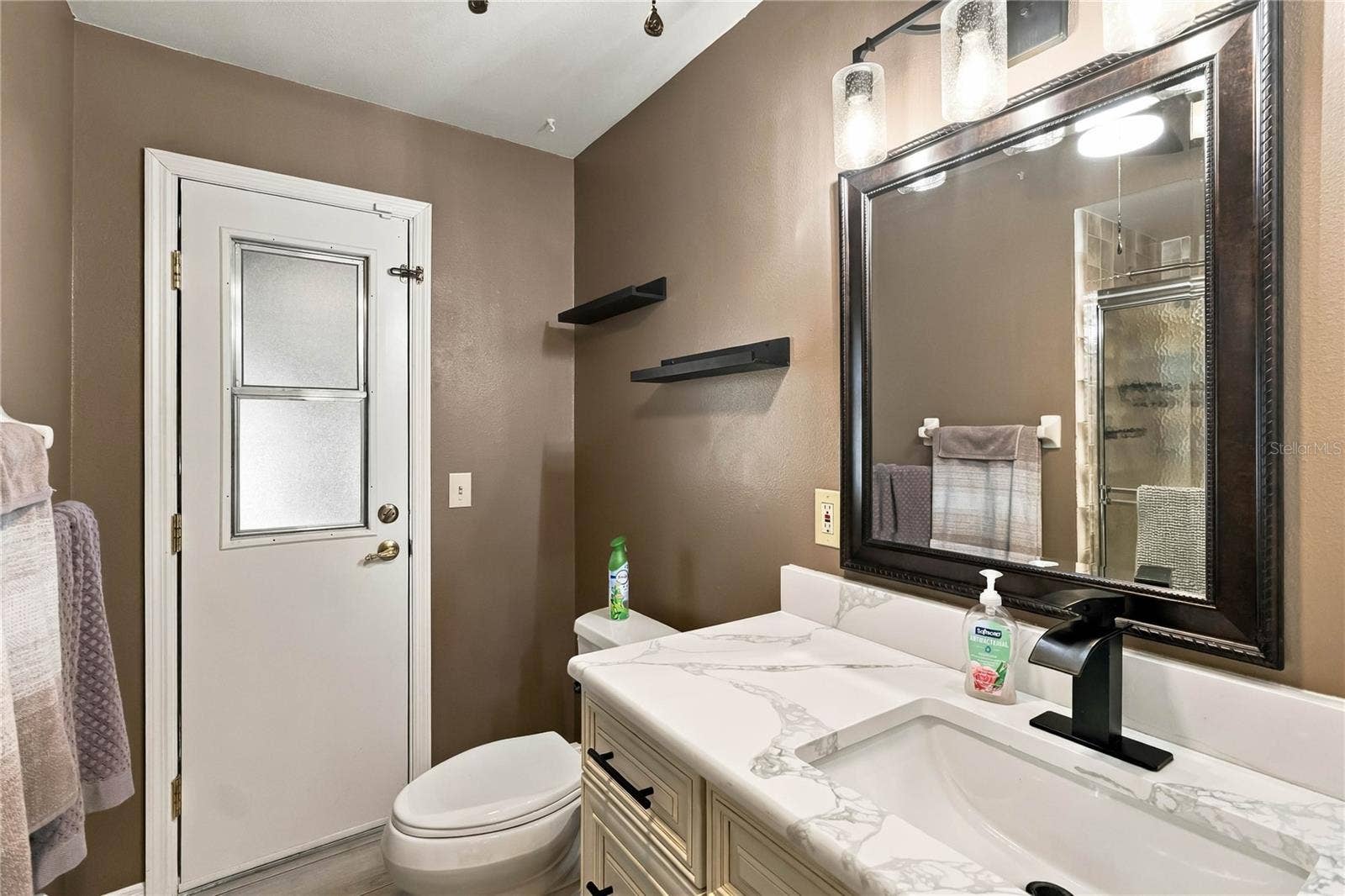 2490 ALBANY DRIVE, Kissimmee, FL 34758 2490 ALBANY DRIVE, Kissimmee, FL 34758