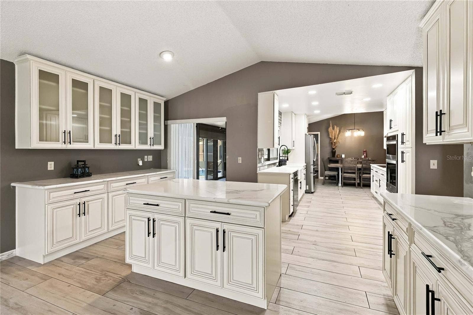 2490 ALBANY DRIVE, Kissimmee, FL 34758 2490 ALBANY DRIVE, Kissimmee, FL 34758