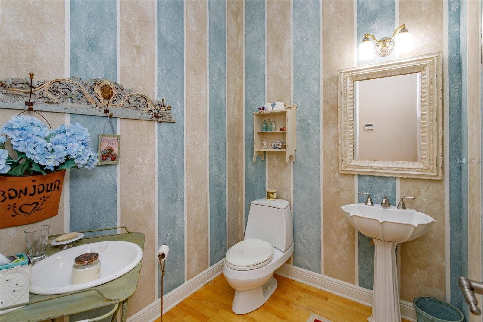 9000 GREAT HERON CIRCLE, Orlando, FL 32836 Half Bathroom