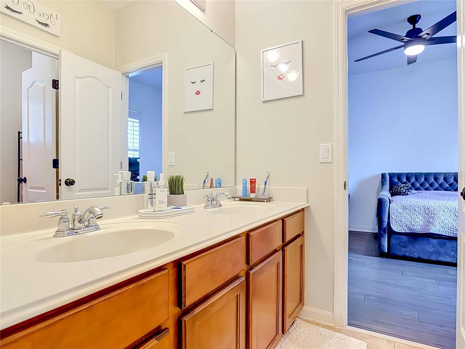 123 IVYDALE MANOR DRIVE, Deland, FL 32724 123 IVYDALE MANOR DRIVE, Deland, FL 32724