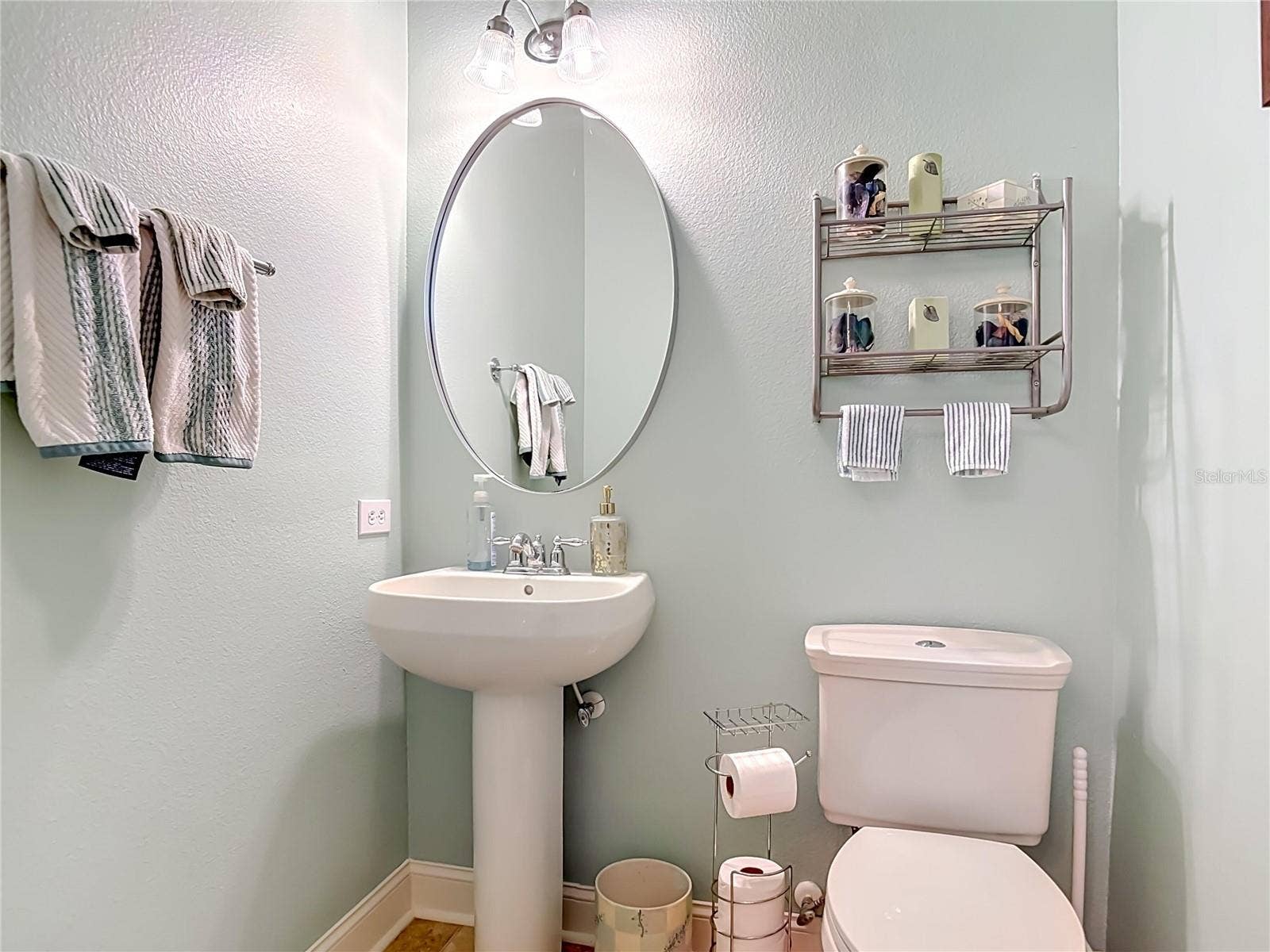123 IVYDALE MANOR DRIVE, Deland, FL 32724 123 IVYDALE MANOR DRIVE, Deland, FL 32724