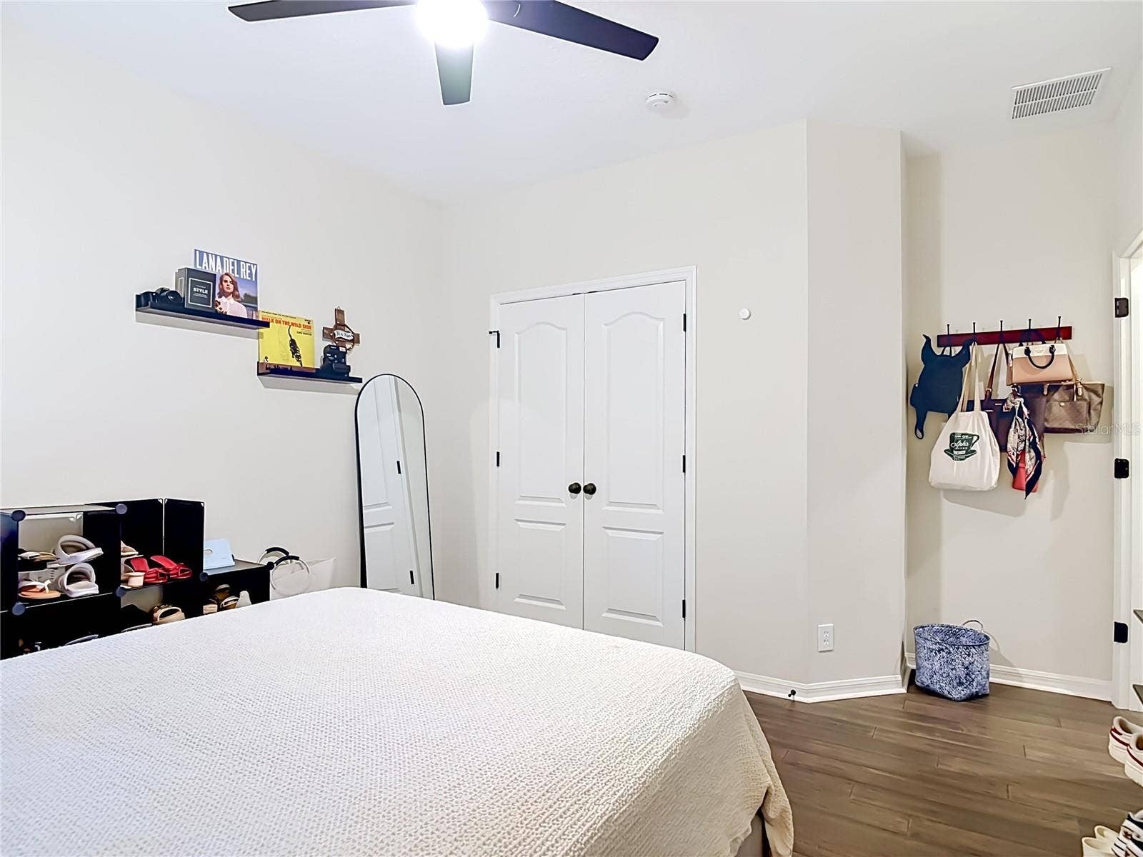 123 IVYDALE MANOR DRIVE, Deland, FL 32724 123 IVYDALE MANOR DRIVE, Deland, FL 32724
