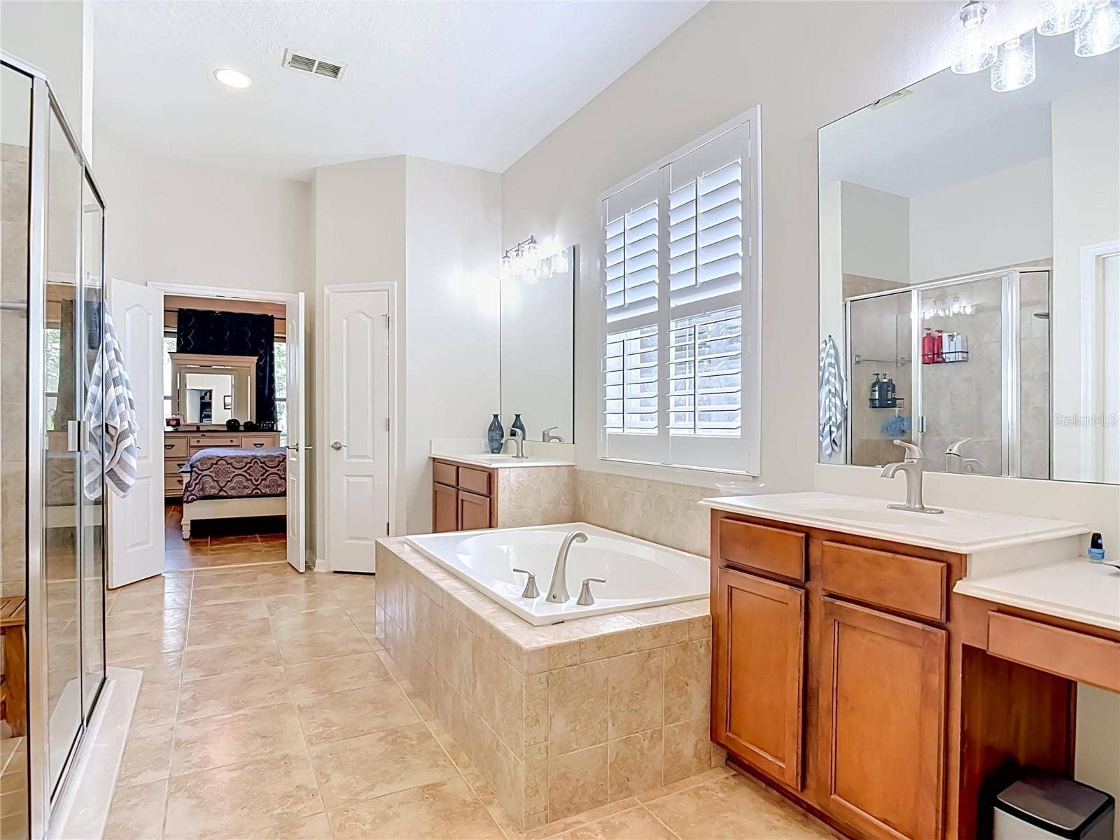 123 IVYDALE MANOR DRIVE, Deland, FL 32724 123 IVYDALE MANOR DRIVE, Deland, FL 32724