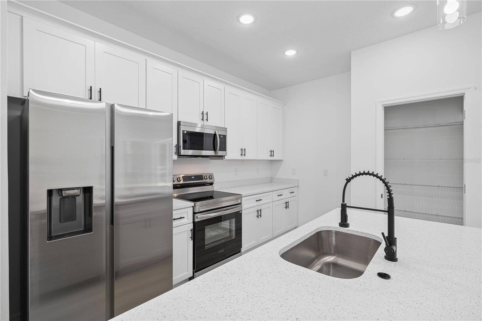 7993 N HALE ROAD, Citrus Springs, FL 34434 7993 N HALE ROAD, Citrus Springs, FL 34434