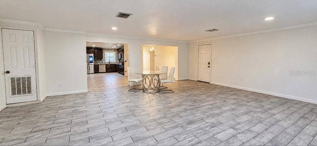 8007 MEADOWGLEN DRIVE, Orlando, FL 32810 8007 MEADOWGLEN DRIVE, Orlando, FL 32810