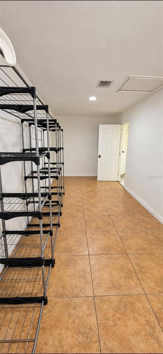 8007 MEADOWGLEN DRIVE, Orlando, FL 32810 8007 MEADOWGLEN DRIVE, Orlando, FL 32810