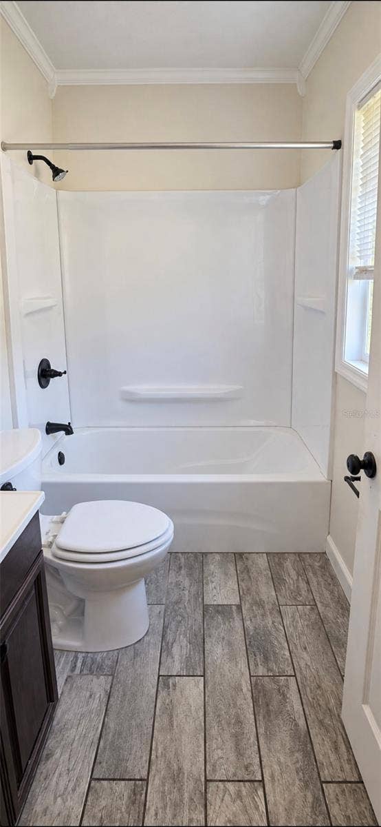 8007 MEADOWGLEN DRIVE, Orlando, FL 32810 8007 MEADOWGLEN DRIVE, Orlando, FL 32810