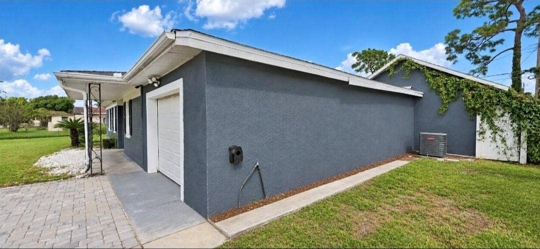 8007 MEADOWGLEN DRIVE, Orlando, FL 32810 8007 MEADOWGLEN DRIVE, Orlando, FL 32810