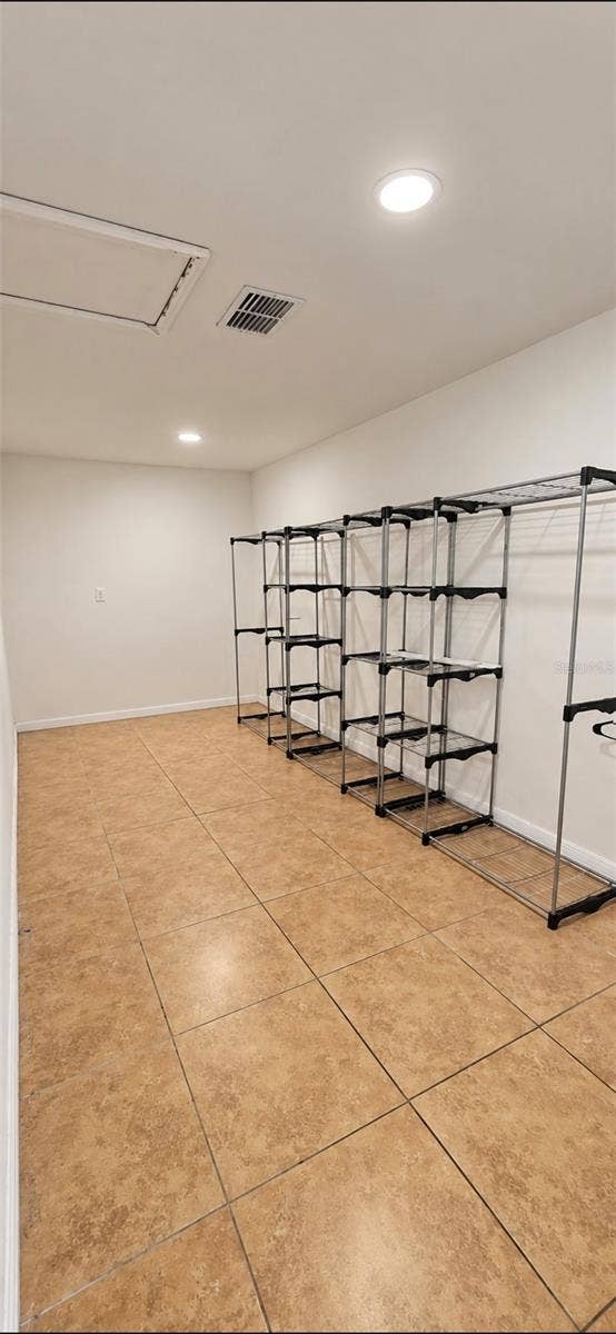 8007 MEADOWGLEN DRIVE, Orlando, FL 32810 8007 MEADOWGLEN DRIVE, Orlando, FL 32810