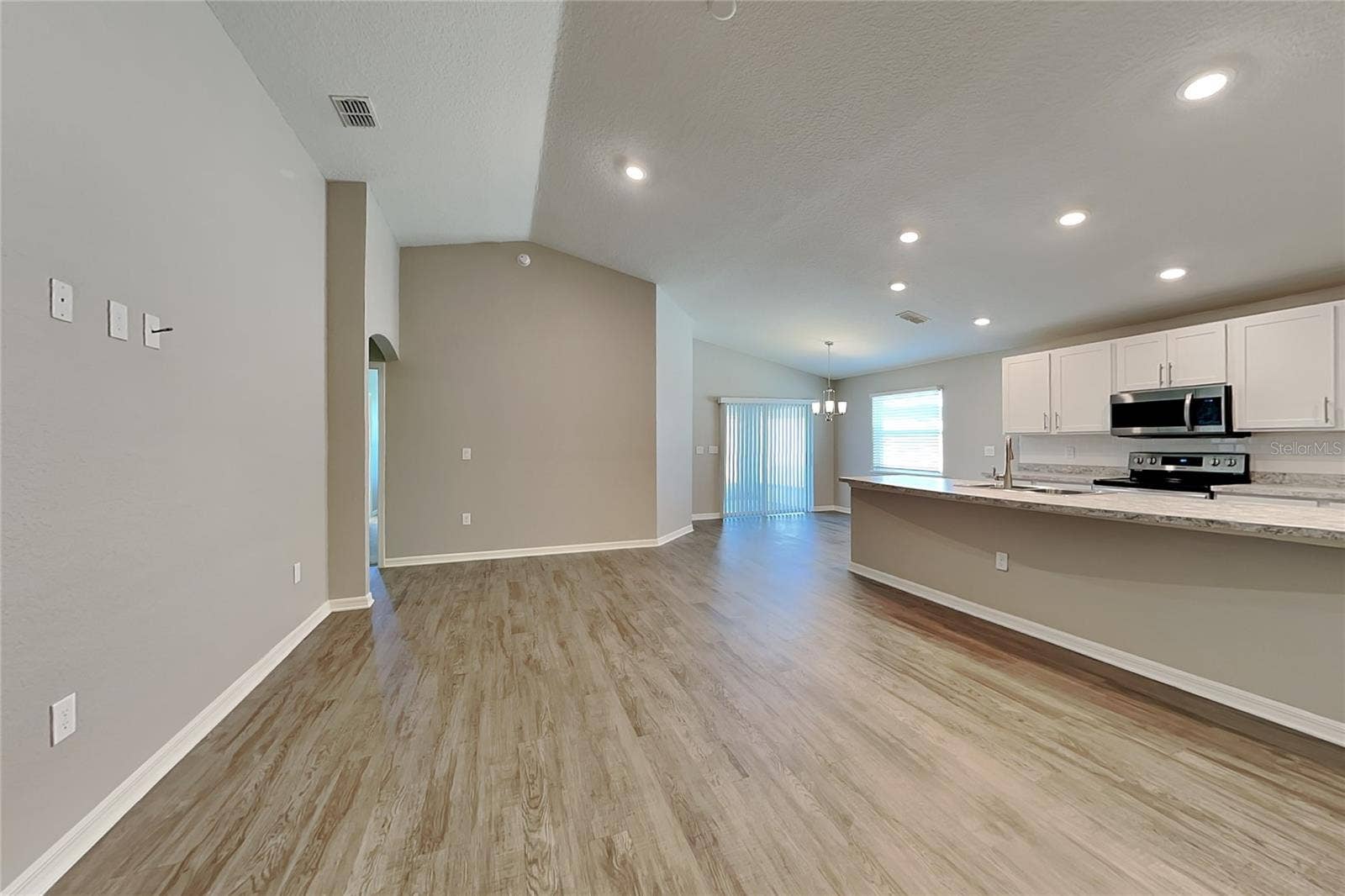 Lakeland, FL 33813