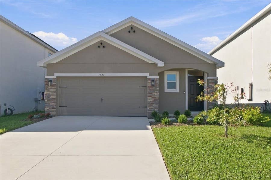 Property photo for 3527 MAPLE GROVE WAY, Plant City, FL