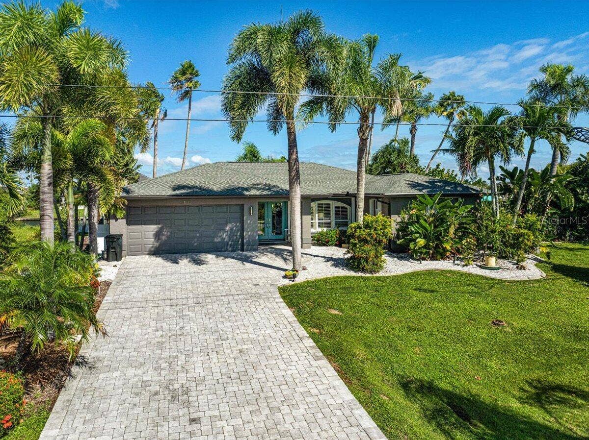 8877 CALUMET BOULEVARD, Port Charlotte, FL 33981 8877 CALUMET BOULEVARD, Port Charlotte, FL 33981