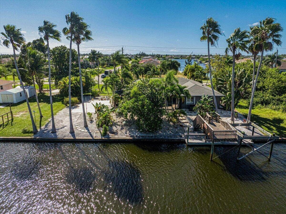 8877 CALUMET BOULEVARD, Port Charlotte, FL 33981 8877 CALUMET BOULEVARD, Port Charlotte, FL 33981