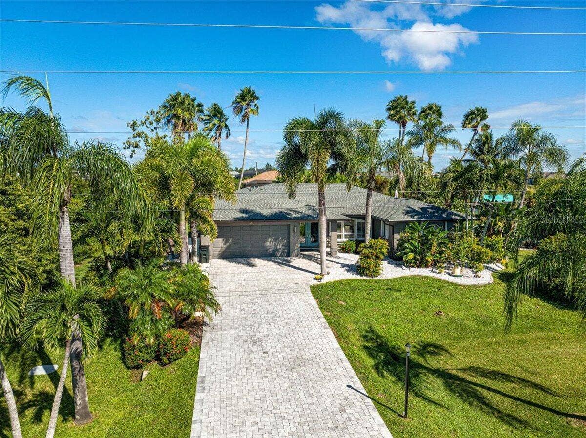 8877 CALUMET BOULEVARD, Port Charlotte, FL 33981 8877 CALUMET BOULEVARD, Port Charlotte, FL 33981