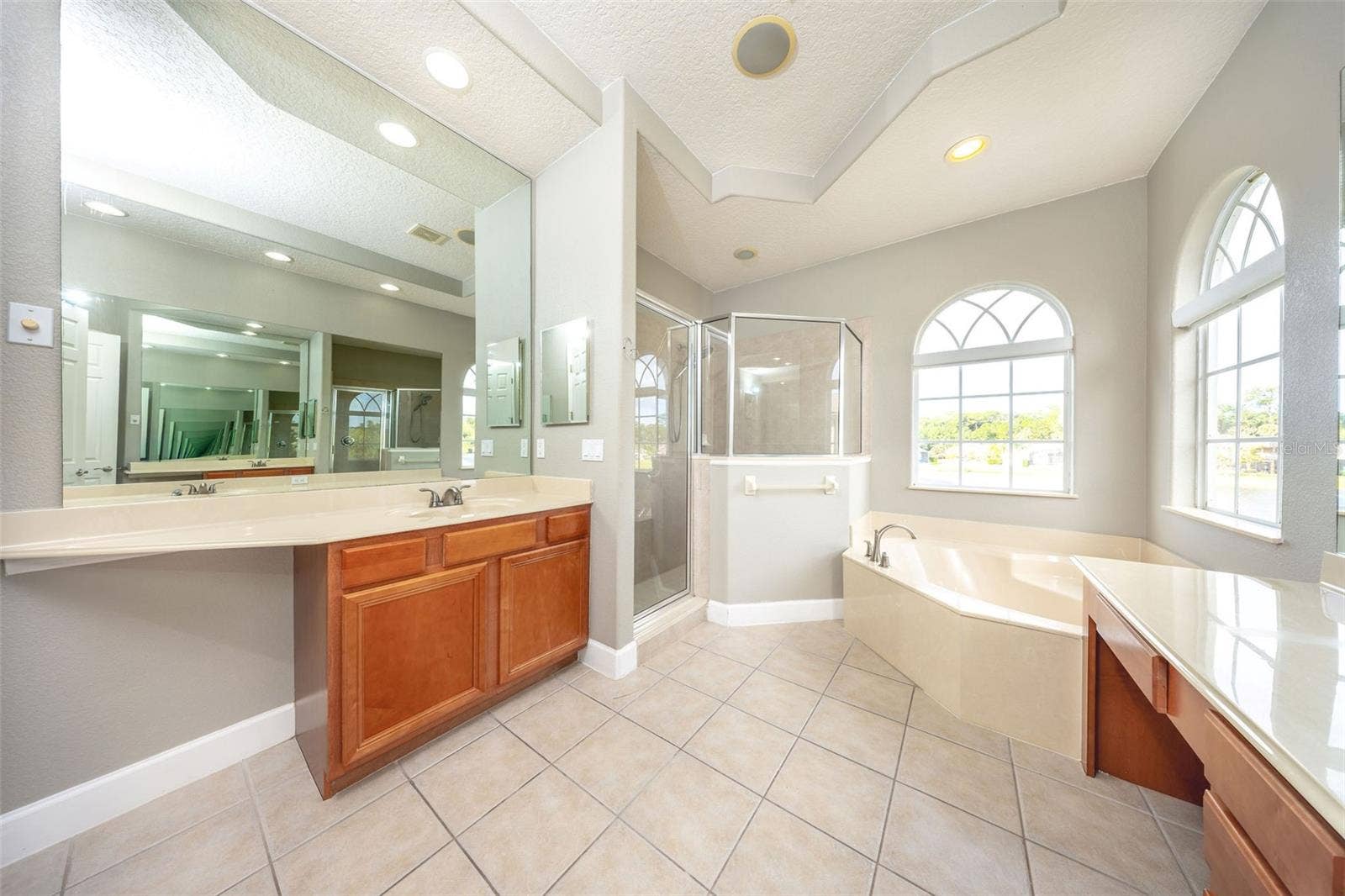 1726 ASTOR FARMS PLACE, Sanford, FL 32771 Primary en suite bathroom
