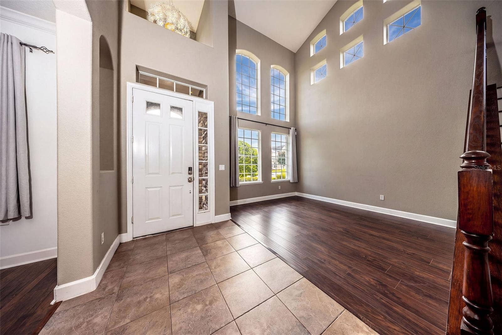 1726 ASTOR FARMS PLACE, Sanford, FL 32771 Two story formal LR upon entering
