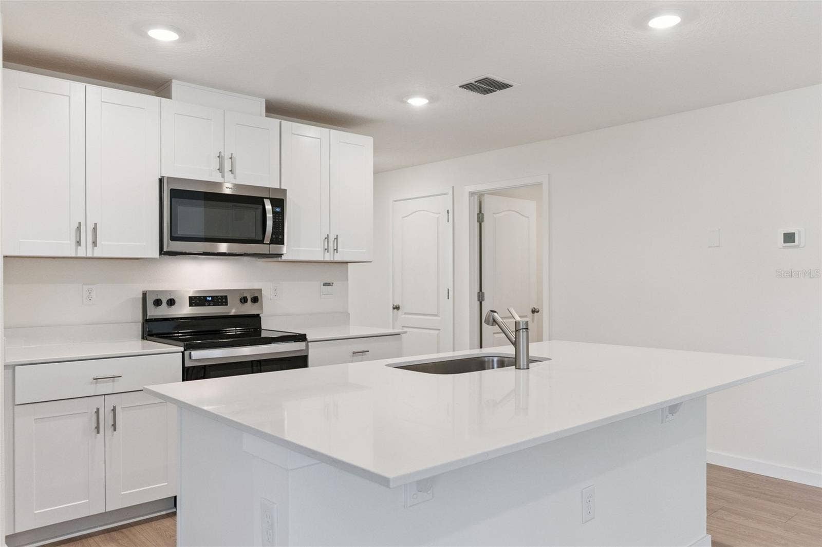 20 AMBERWOOD LANE, Ormond Beach, FL 32174 20 AMBERWOOD LANE, Ormond Beach, FL 32174