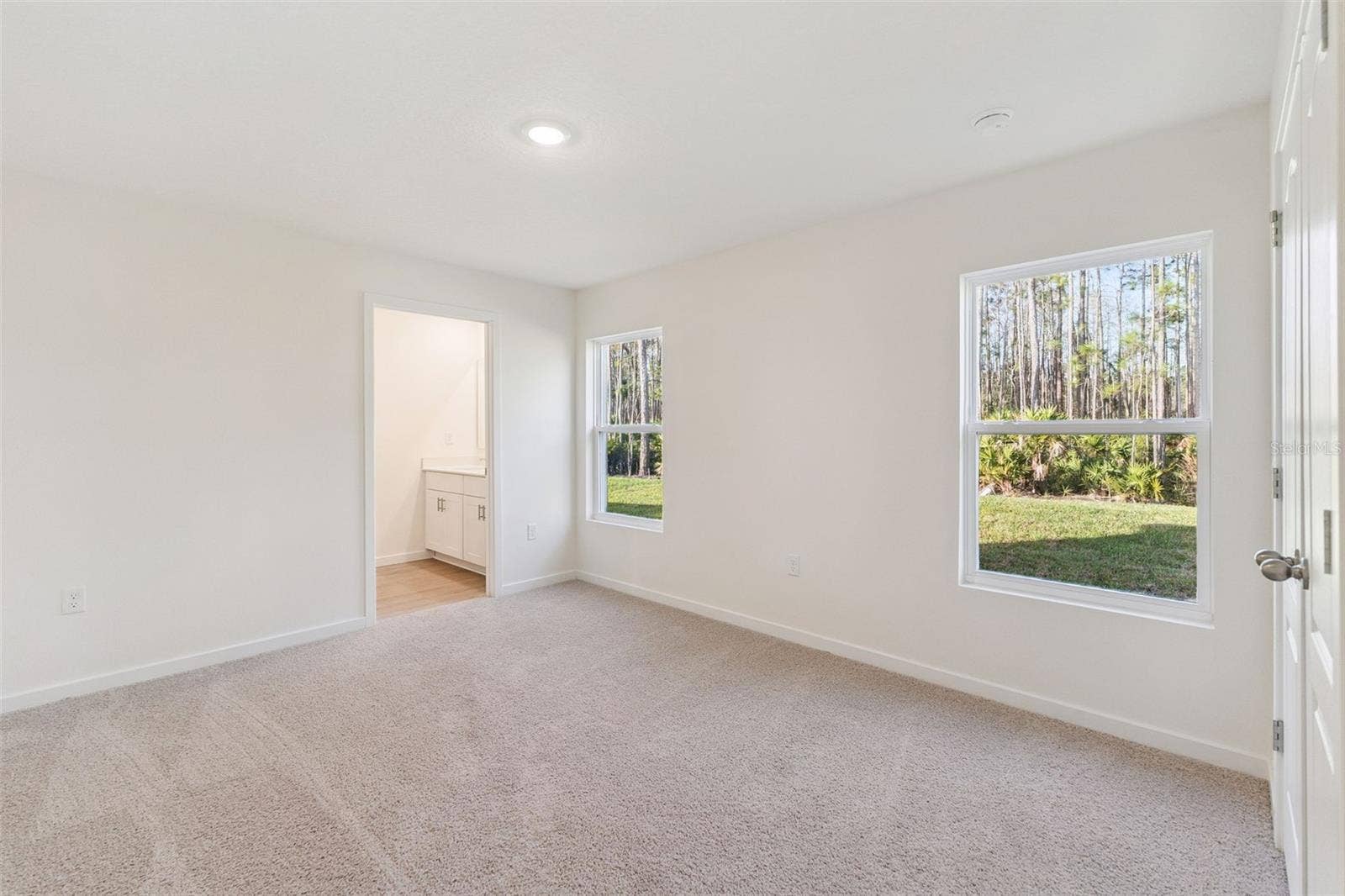 20 AMBERWOOD LANE, Ormond Beach, FL 32174 20 AMBERWOOD LANE, Ormond Beach, FL 32174