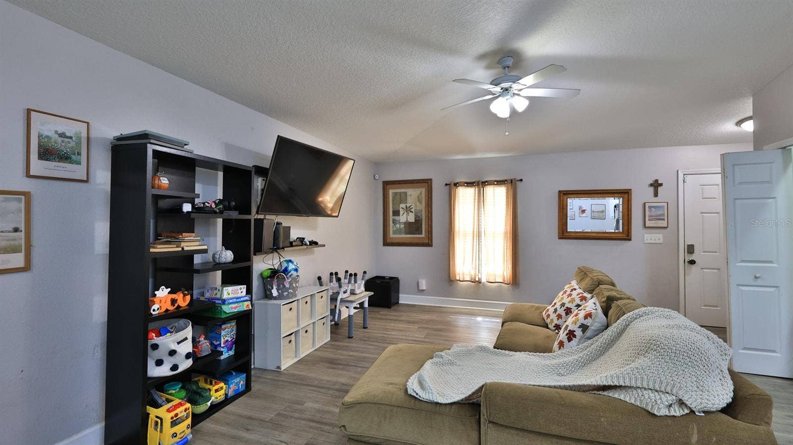 1565 SCHAUB AVENUE, Orange City, FL 32763 1565 SCHAUB AVENUE, Orange City, FL 32763