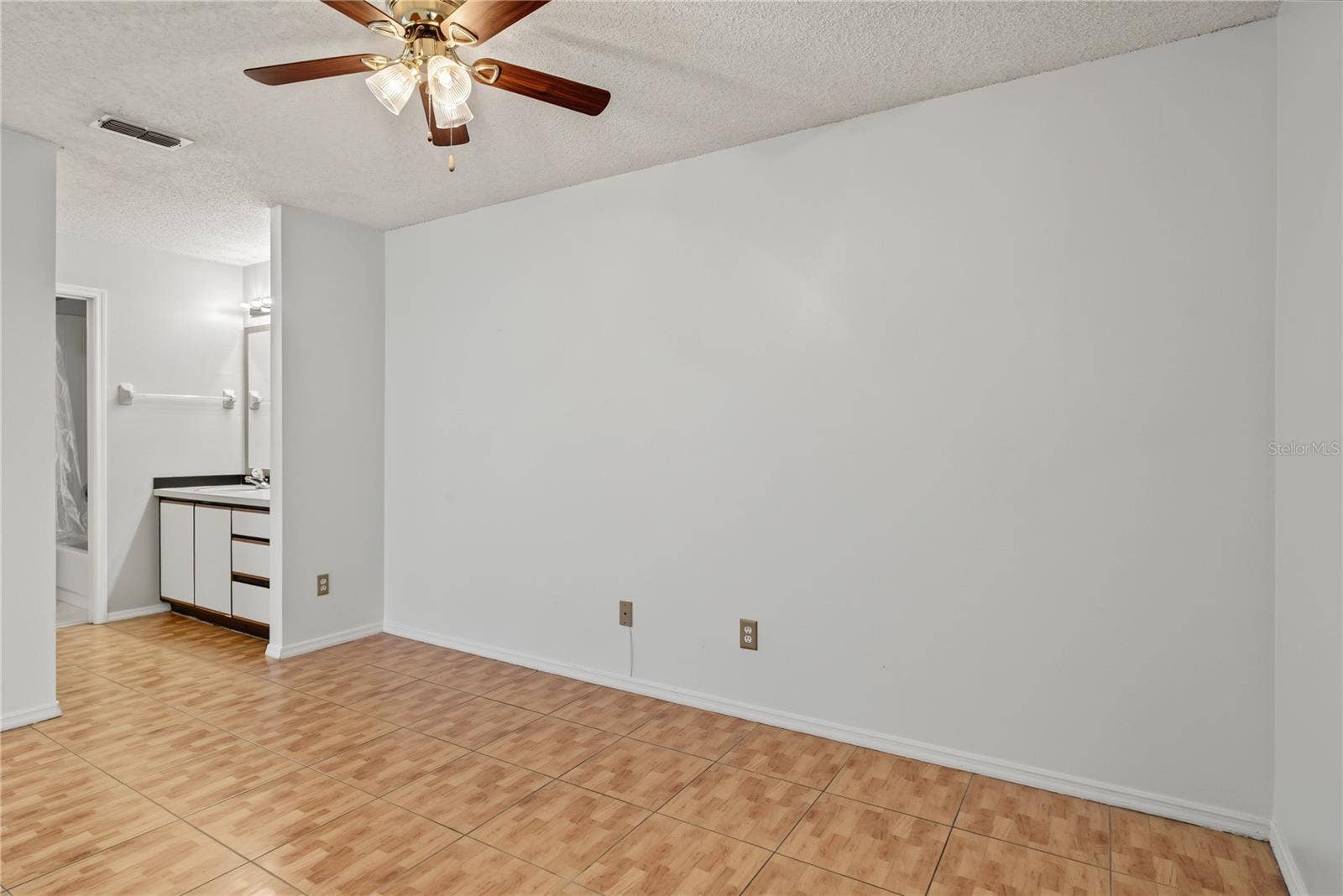 3117 SANDY SHORE LN, Kissimmee, FL 34743 3117 SANDY SHORE LN, Kissimmee, FL 34743