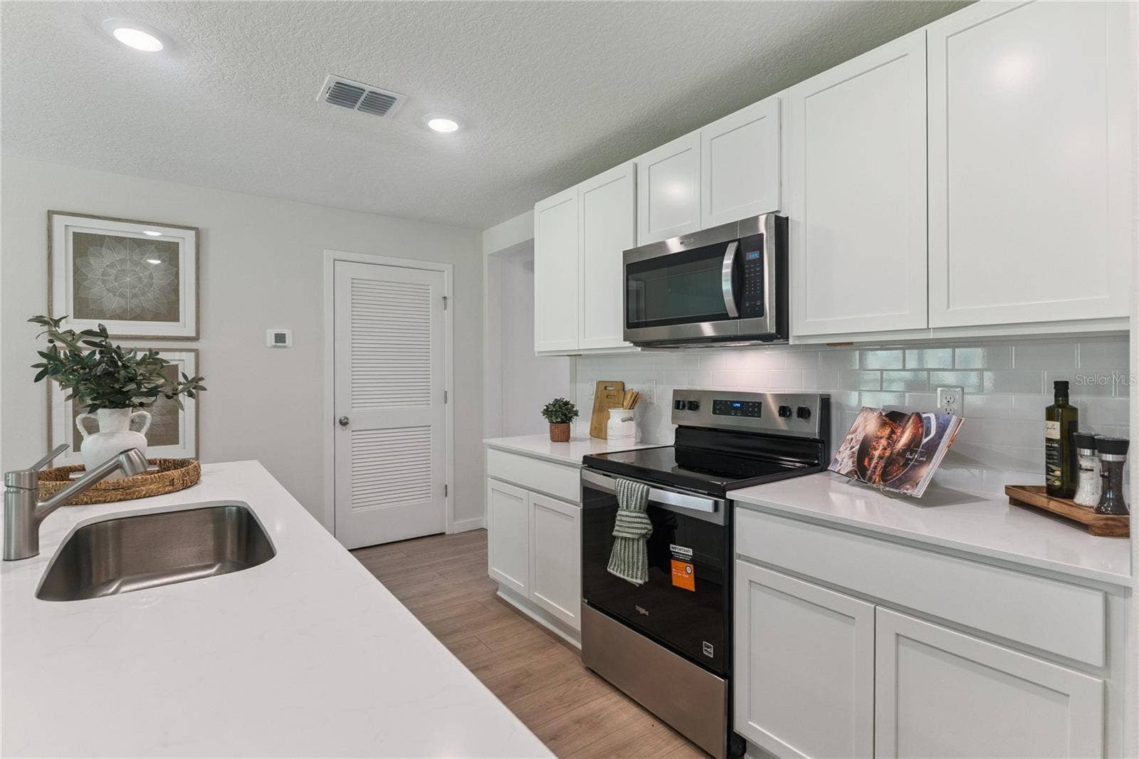 22 AMBERWOOD LANE, Ormond Beach, FL 32174 22 AMBERWOOD LANE, Ormond Beach, FL 32174