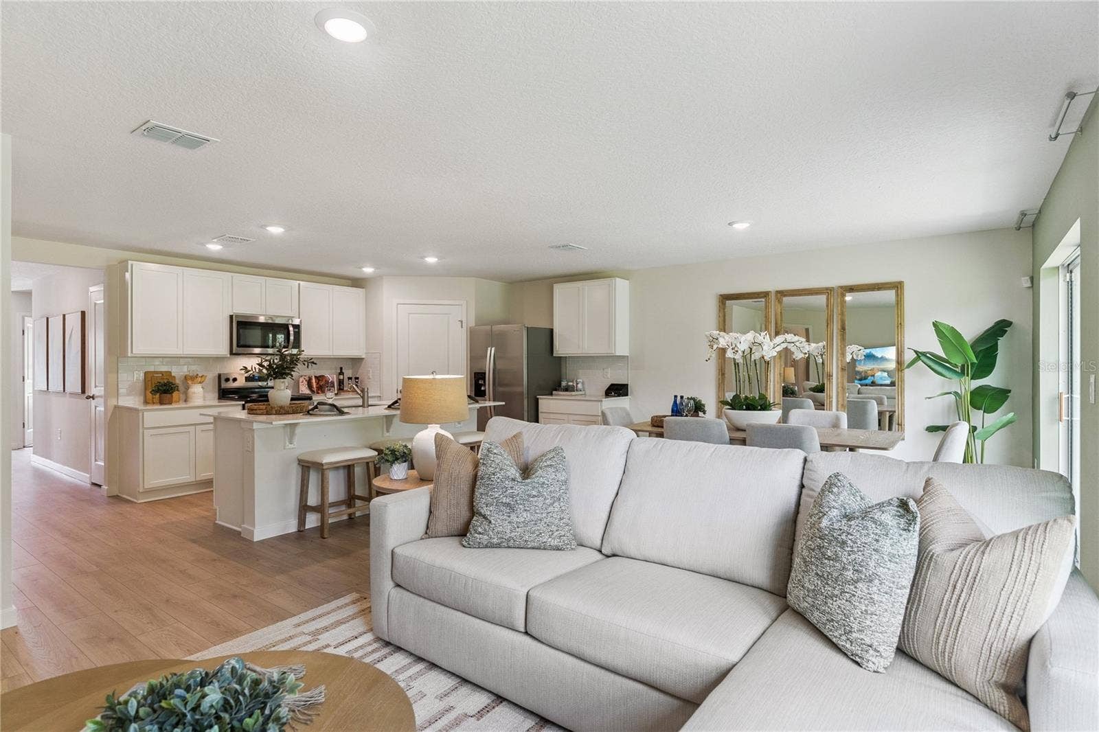 22 AMBERWOOD LANE, Ormond Beach, FL 32174 22 AMBERWOOD LANE, Ormond Beach, FL 32174