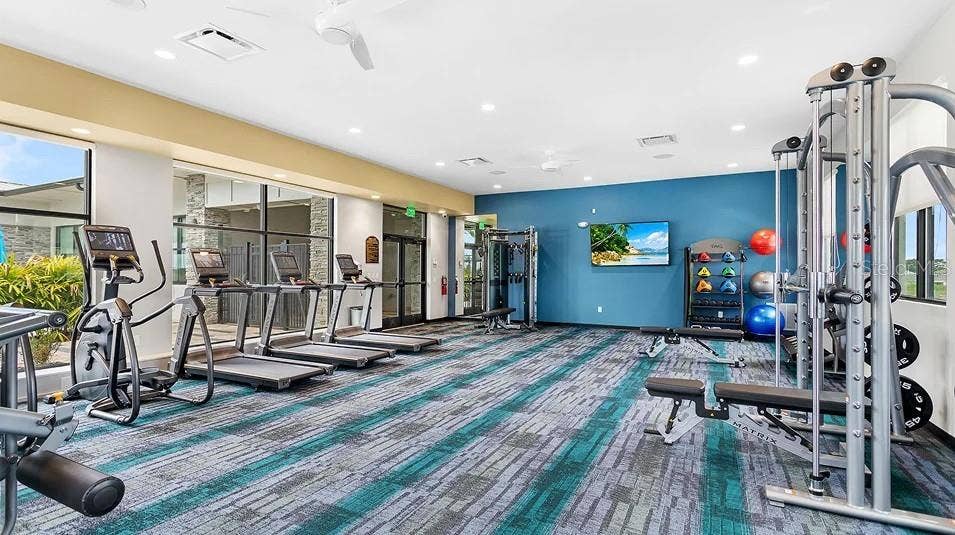 335 CASTLEVIEW DRIVE, Davenport, FL 33837 Amenities