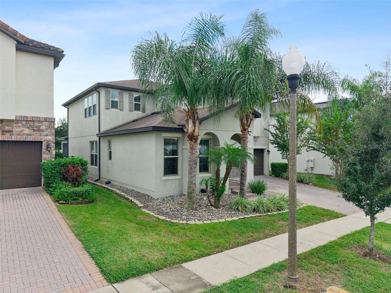 8325 VIVARO ISLE WAY, Windermere, FL 34786