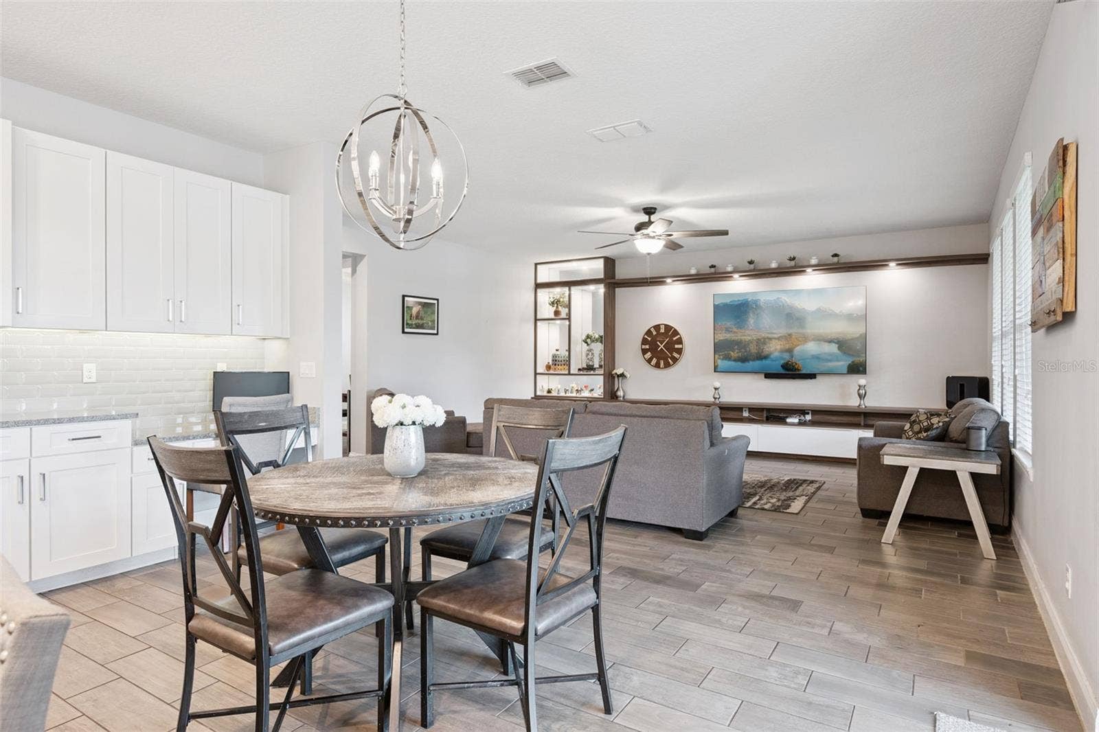 8325 VIVARO ISLE WAY, Windermere, FL 34786