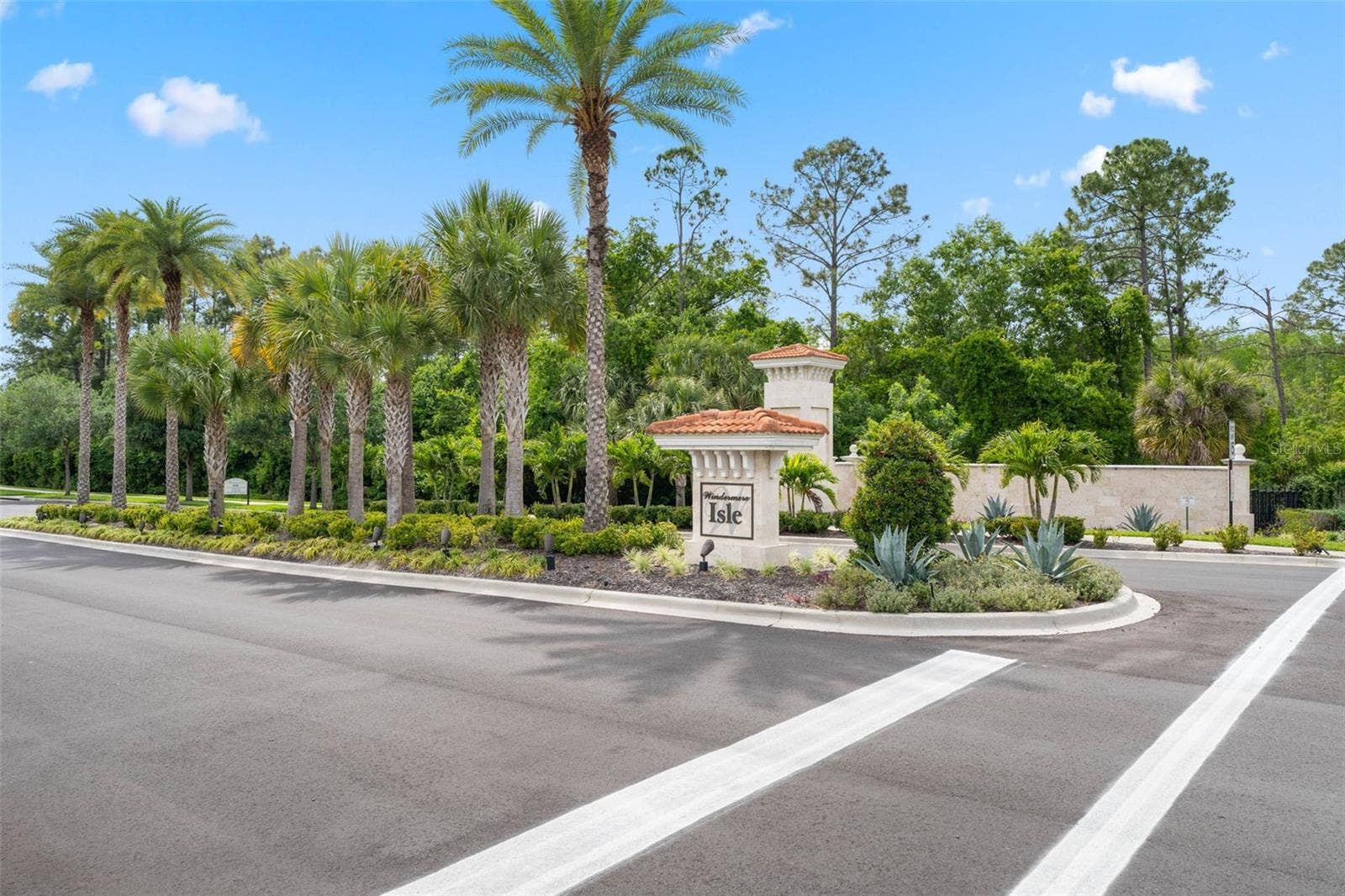 8325 VIVARO ISLE WAY, Windermere, FL 34786
