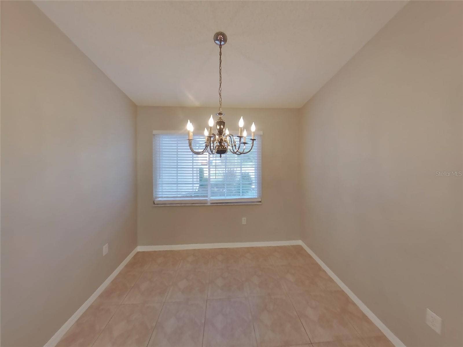Spring Hill, FL 34609 Spring Hill, FL 34609