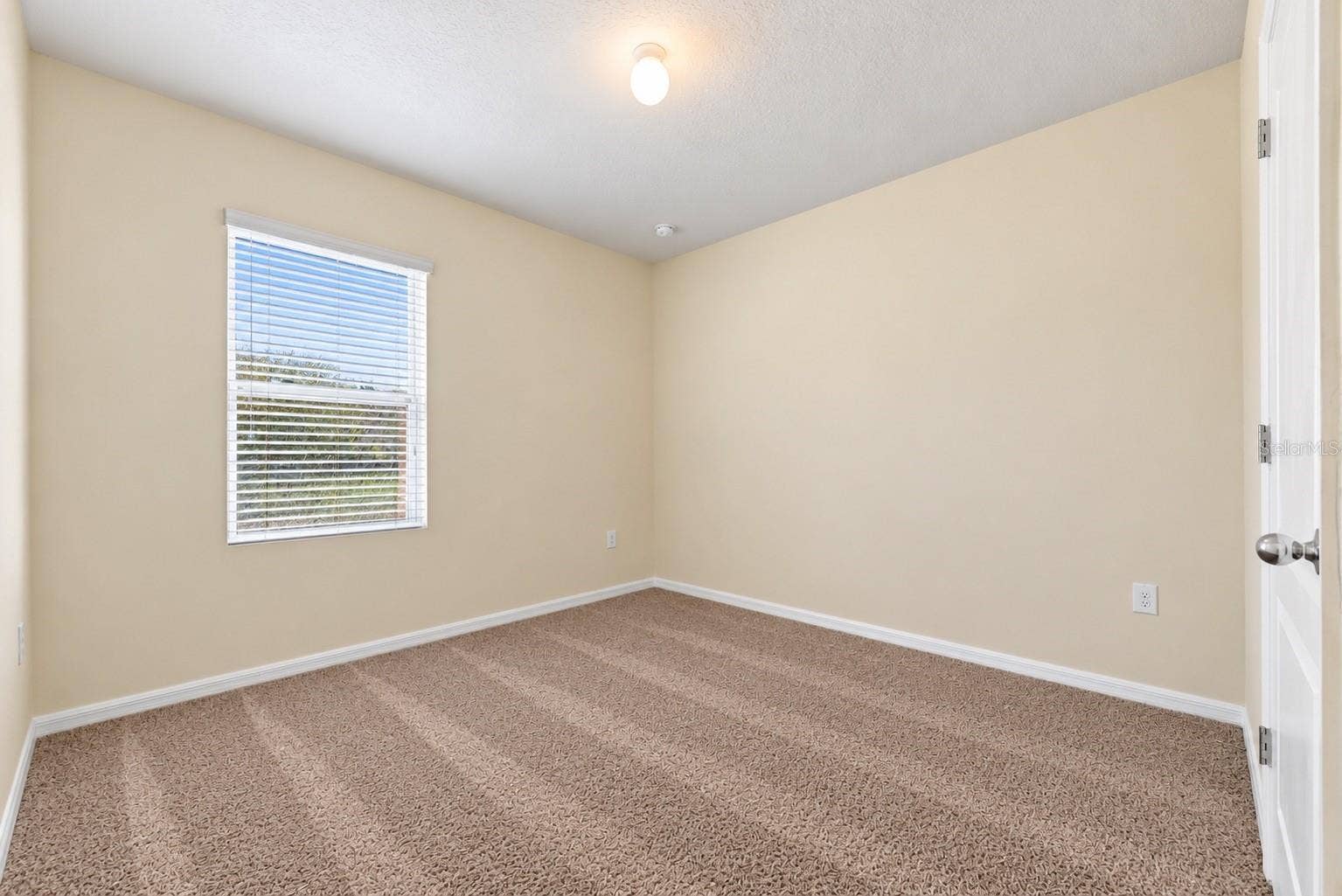 320 ABERDEEN DRIVE, Davenport, FL 33896 320 ABERDEEN DRIVE, Davenport, FL 33896