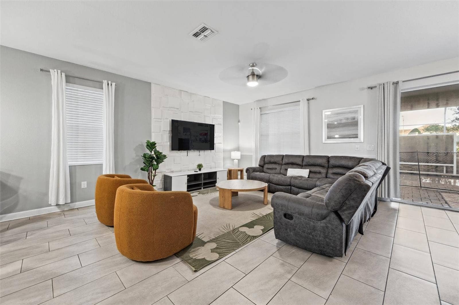 1540 MAIDSTONE COURT, Davenport, FL 33896 Family room