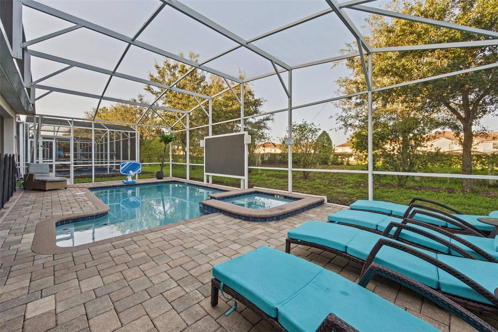 1540 MAIDSTONE COURT, Davenport, FL 33896 Screened pool and spa