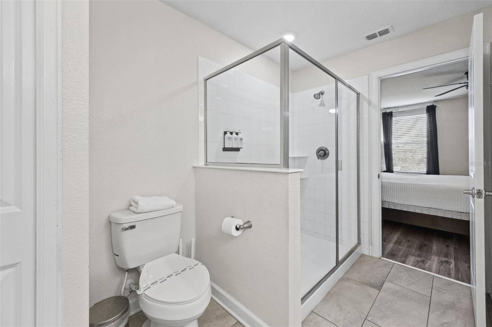 1540 MAIDSTONE COURT, Davenport, FL 33896 Walk-in shower